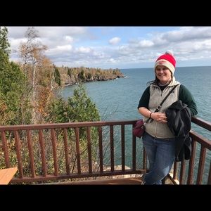 Meet your Posher, Emily